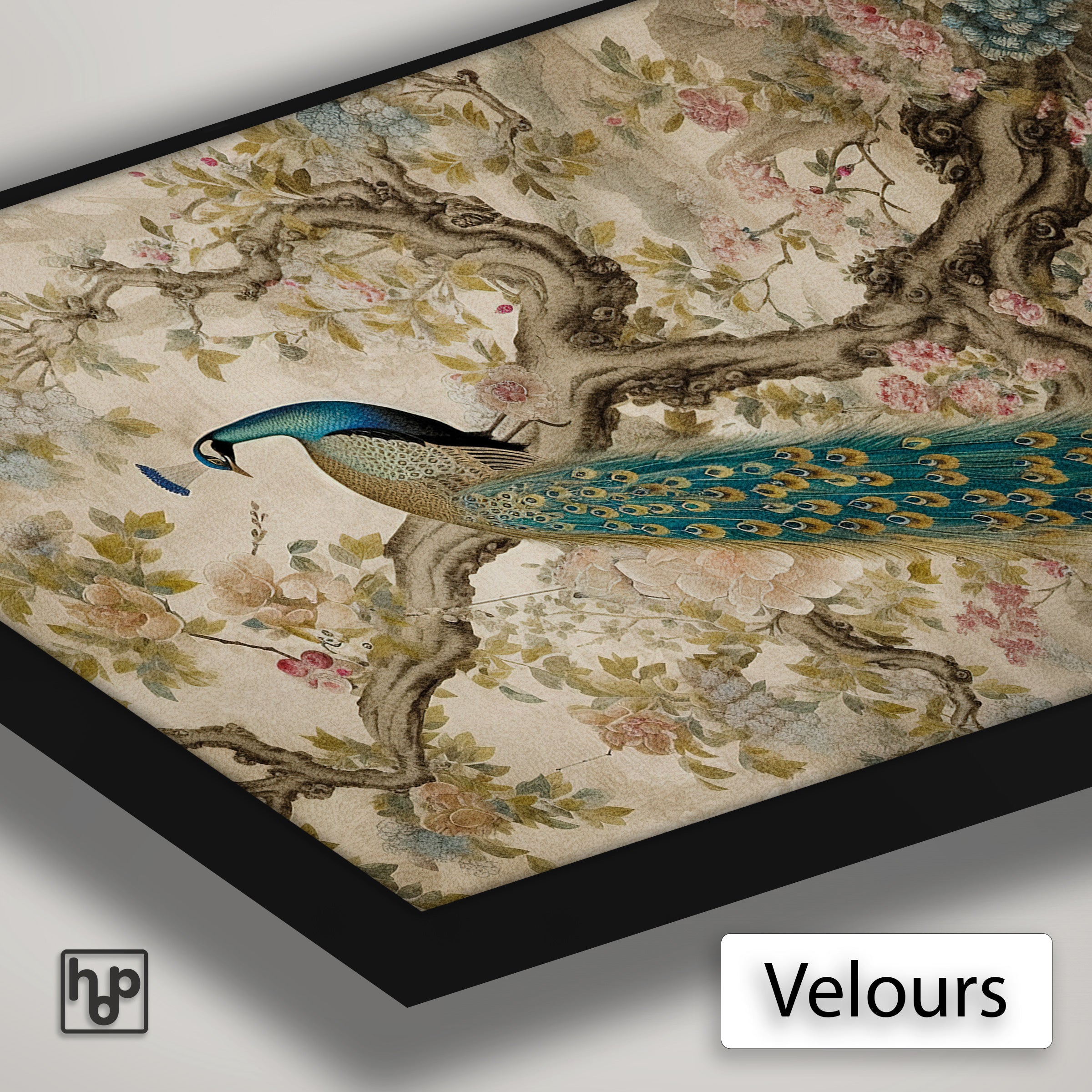 Detail van Artframe Aziatisch Pauw met velours doek en een zwart aluminium frame.