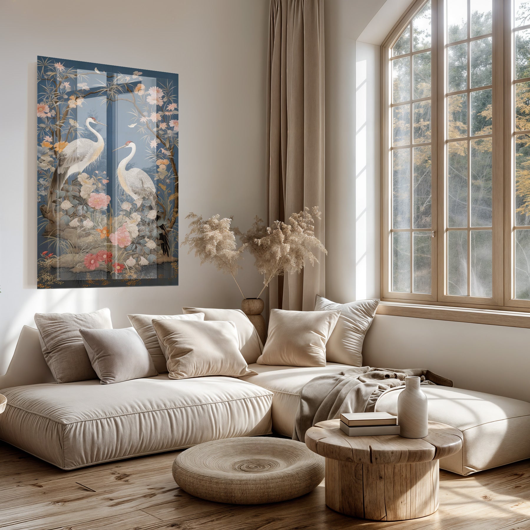 Plexiglas schilderij Crane Vogels boven een lichte bank in een woonkamer.