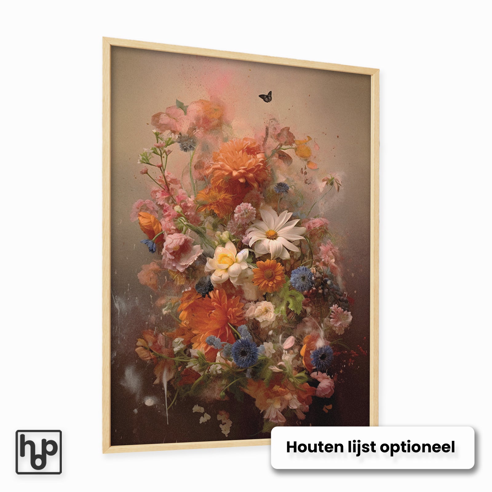 Vintage bloemen explosie poster met warme kleuren en een vlinder, in een lichte houten lijst.