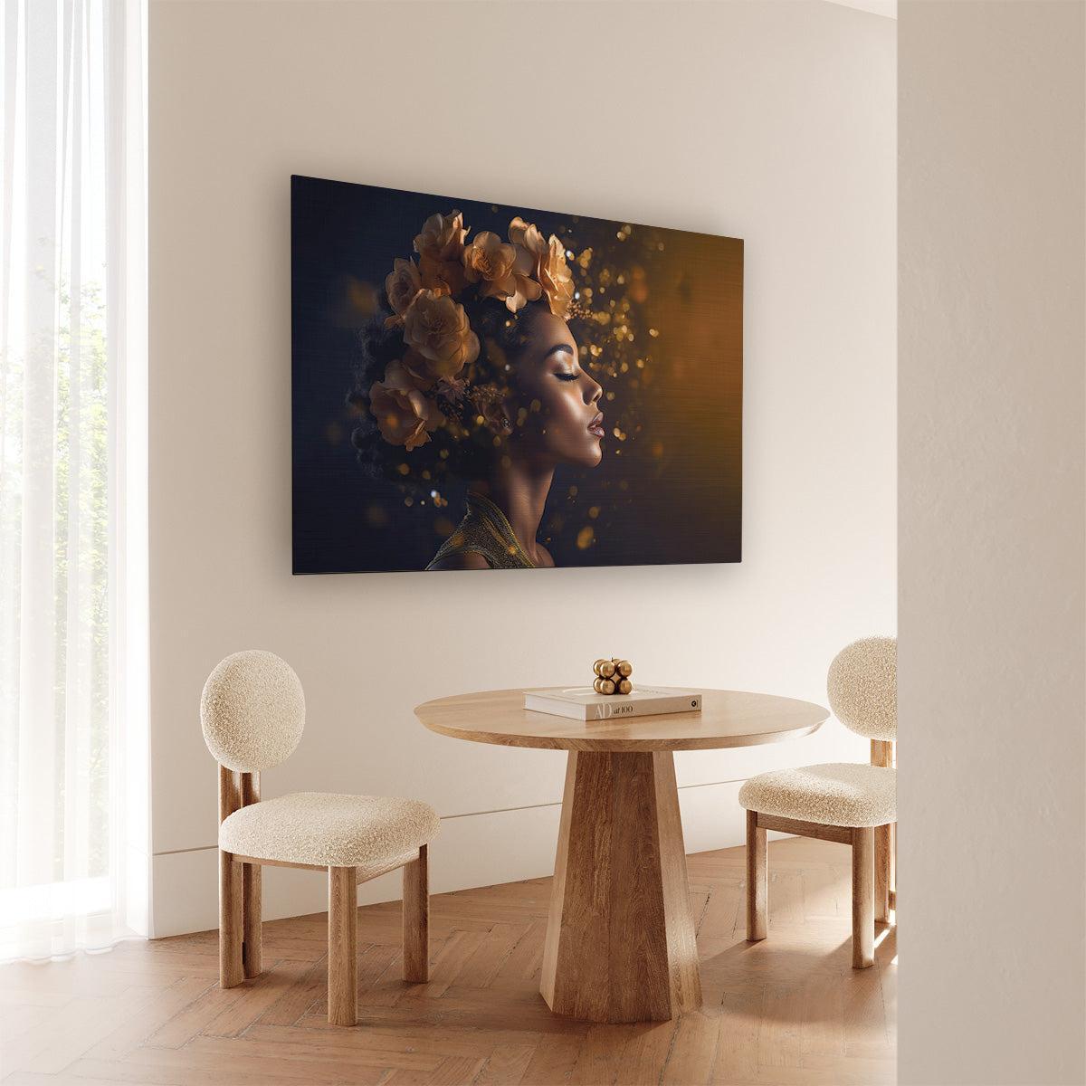 Aluminium Dibond schilderij Bloemen Vrouw 4 aan de muur bij een ronde houten eettafel.