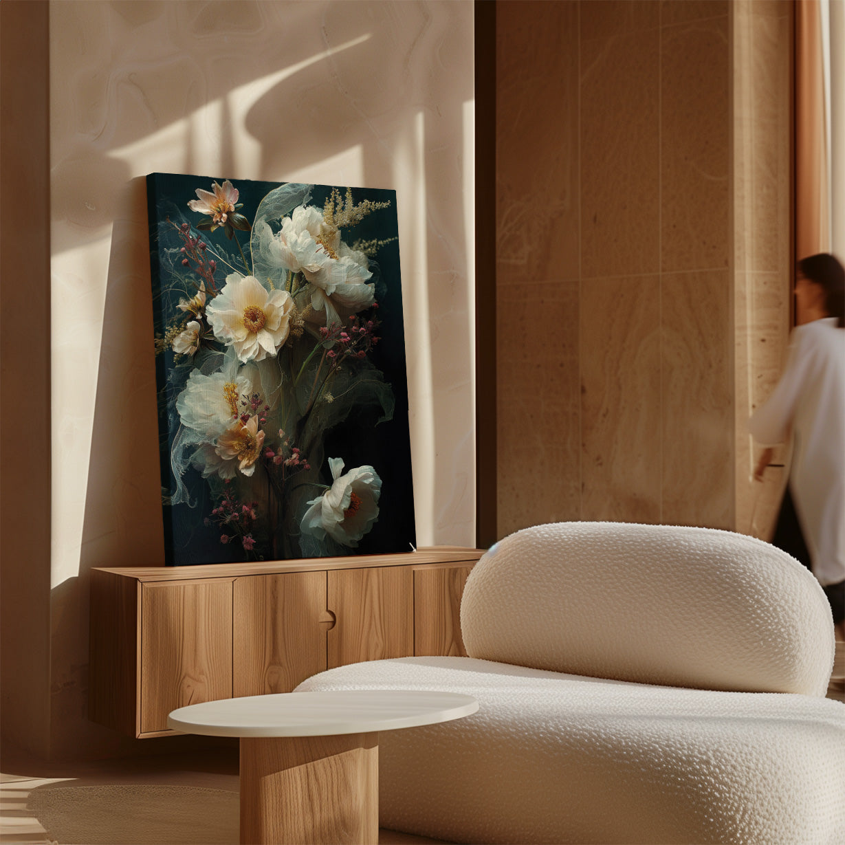 Canvas schilderij Bloemen 14 in een interieur met een houten wand en lichte fauteuil.
