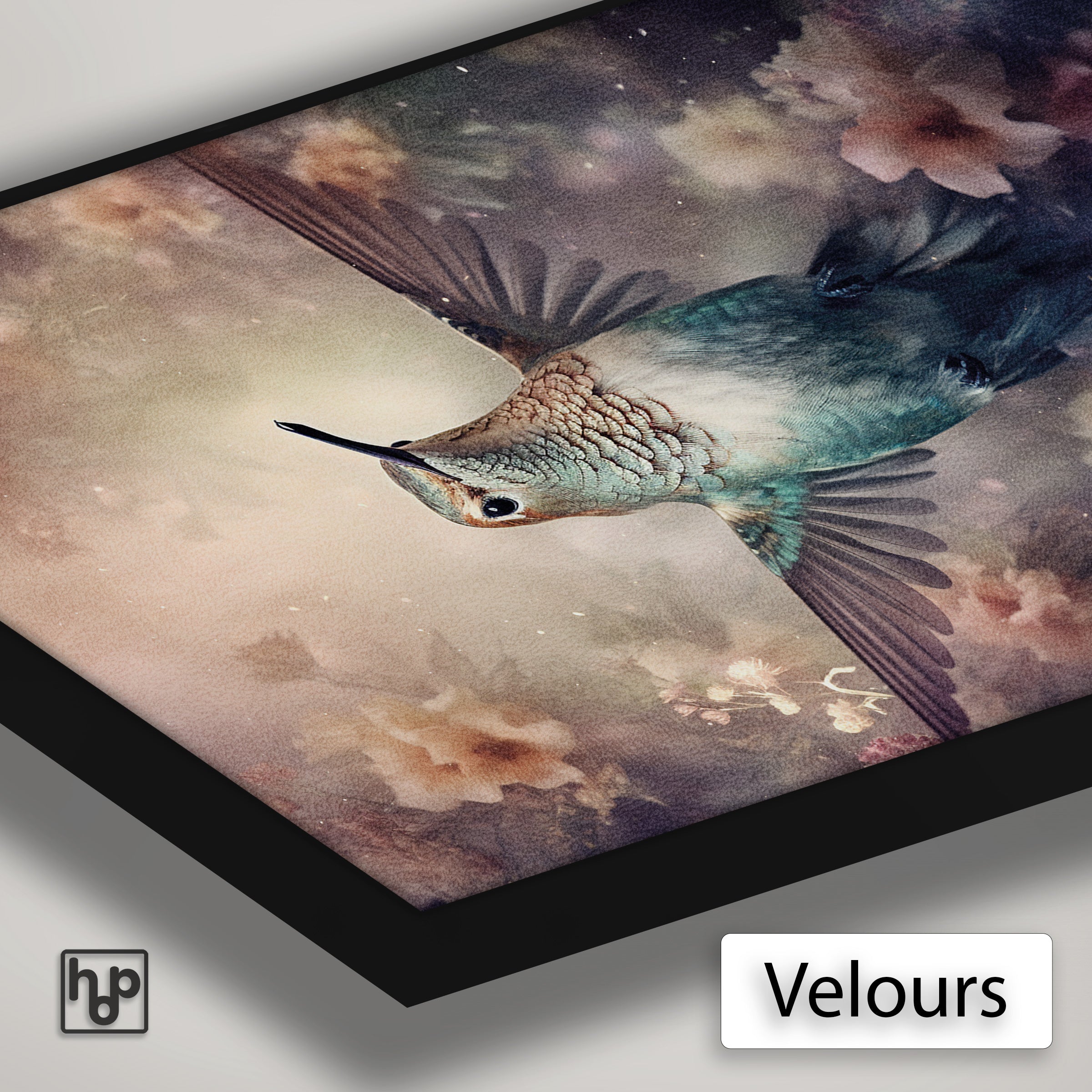 Detail van Artframe Kolibri met velours doek en een zwart aluminium frame.