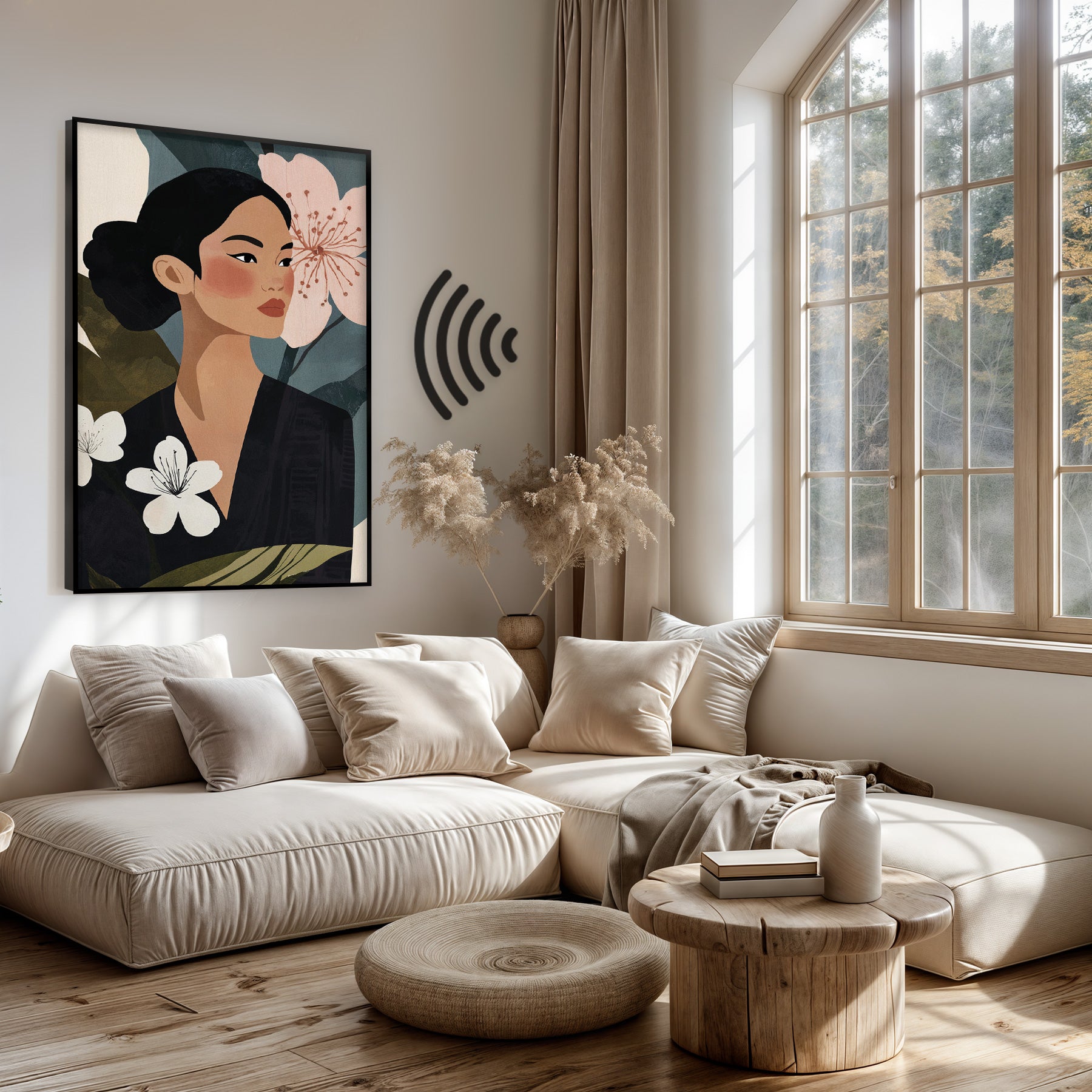 Akoestisch paneel Lily boven een lichte bank in een woonkamer.