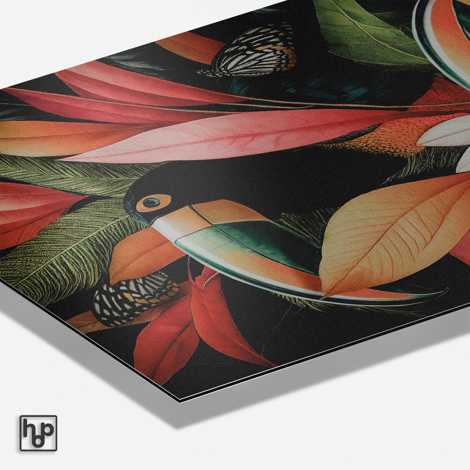 Jungle Toucans poster met levendige oranje, rode en groene bladeren, zwarte achtergrond en een toekan.