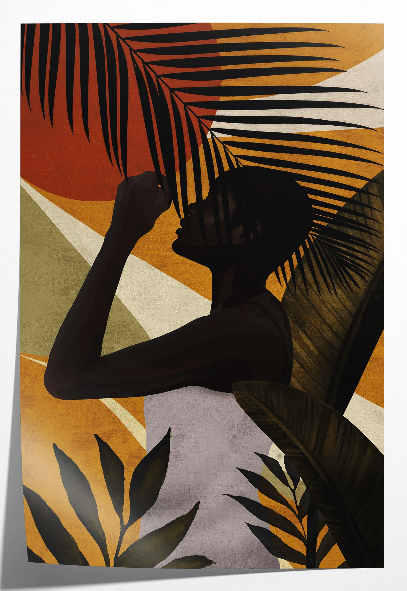 Papieren poster Vrouw 7: silhouet van een vrouw tussen grote tropische bladeren.