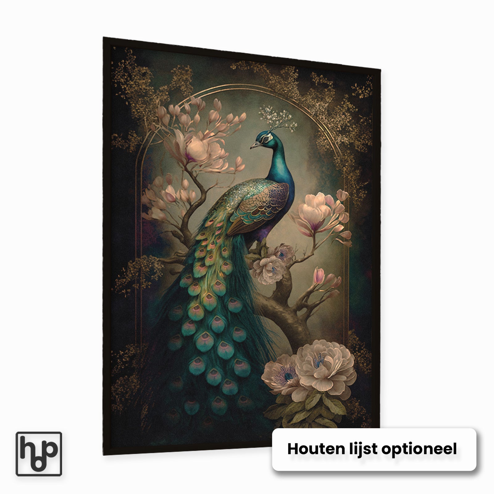 Staande botanische poster van een majestueuze pauw met levendige kleuren en weelderige bloemen.