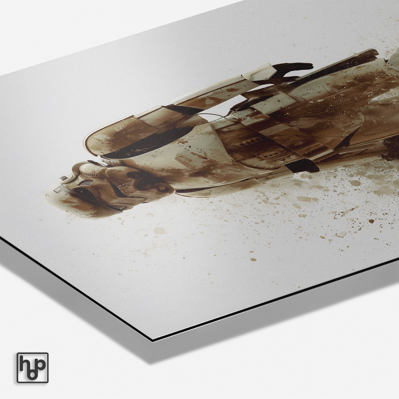 Detail van wanddecoratie Stormtrooper met matte afwerking en zichtbare paneelrand.