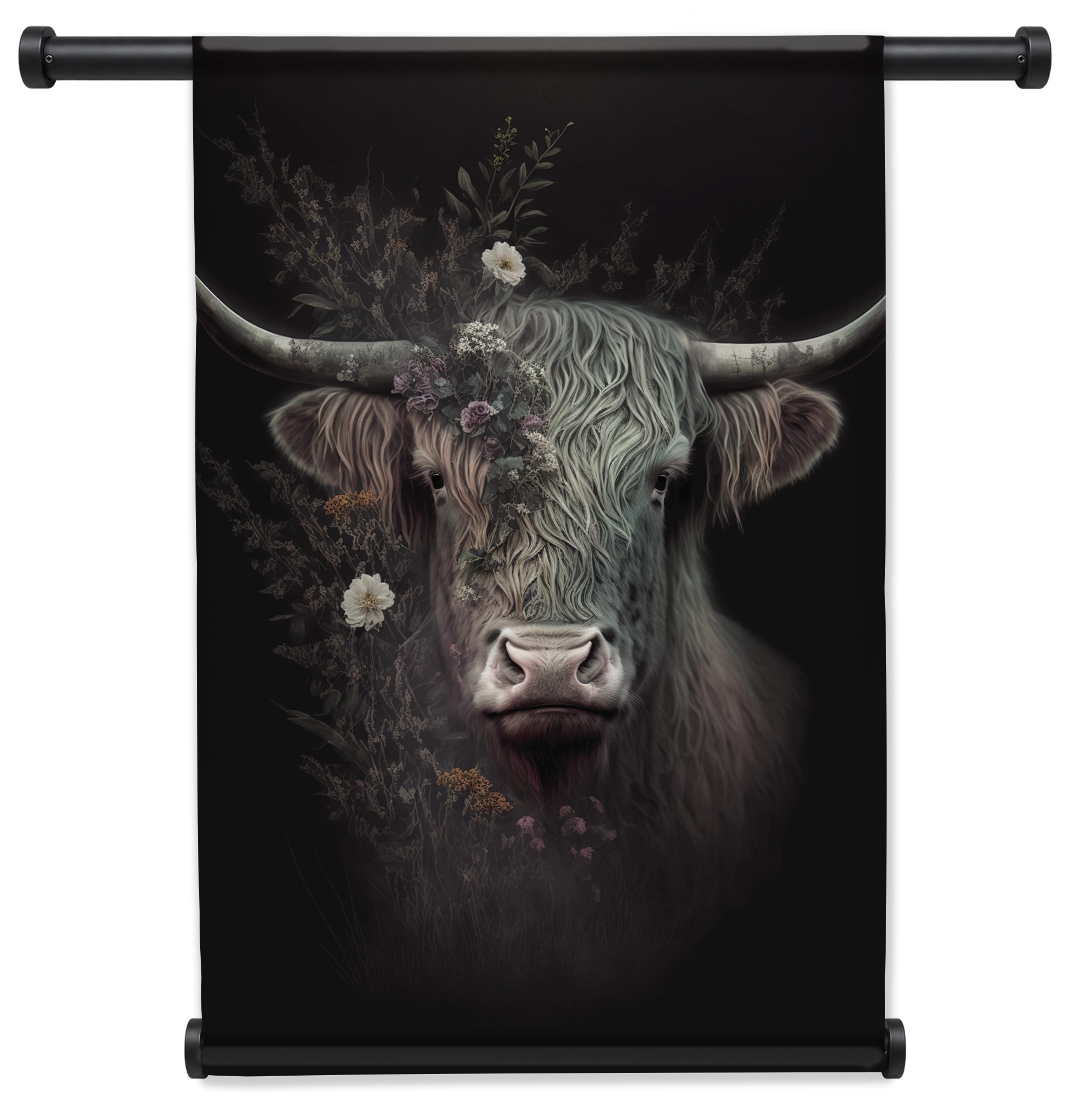 Wandkleed Schotse hooglander: donkere Schotse hooglander met grote hoorns en bloemen.
